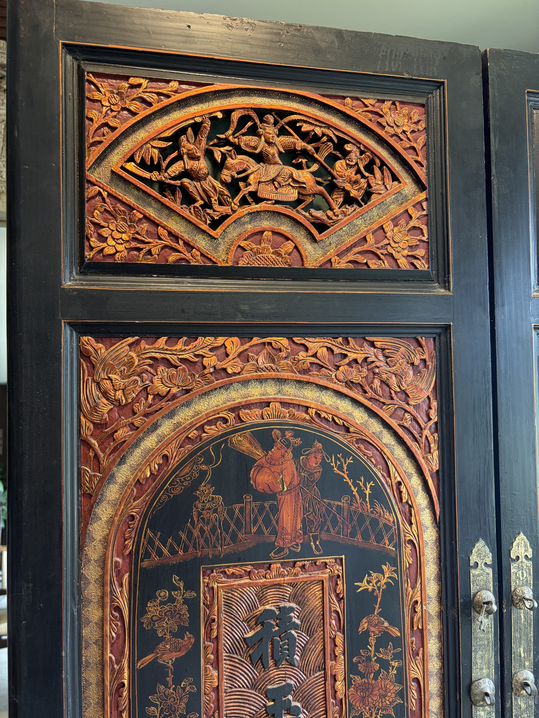 Pair of Teochew Gilt Lacquer Carved Door Panels view 3