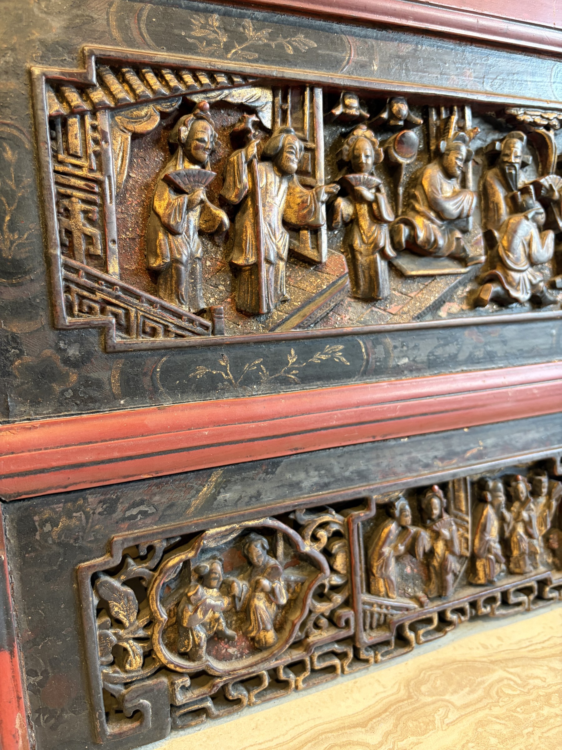Teochew Gilt Lacquer Panel with Court Scenes view 5