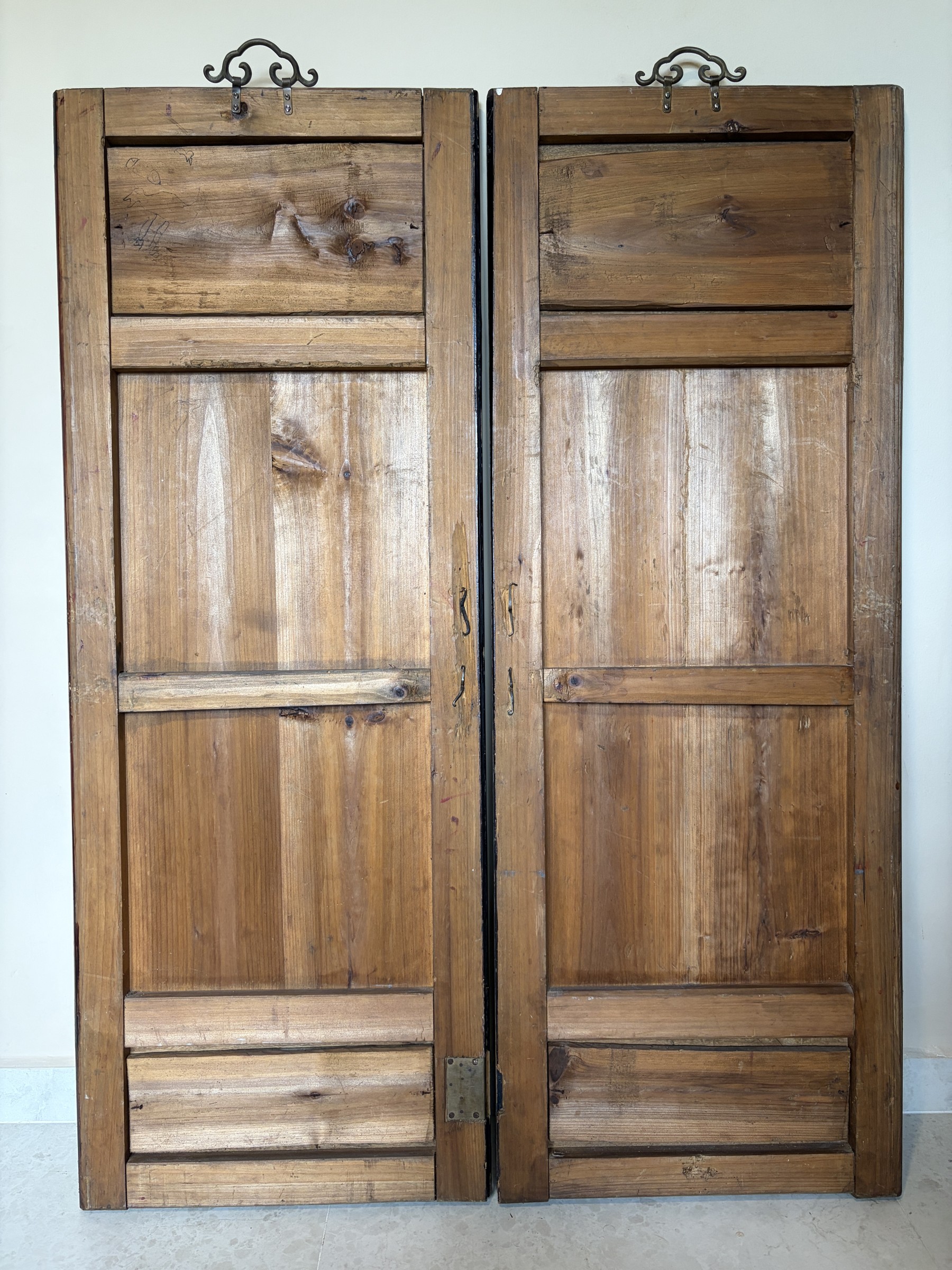 Pair of Teochew Gilt Lacquer Carved Door Panels view 11